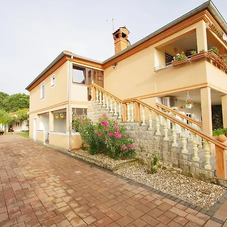 Pineta In Village Valbandon