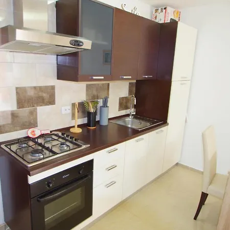 Apartment Pineta In Village